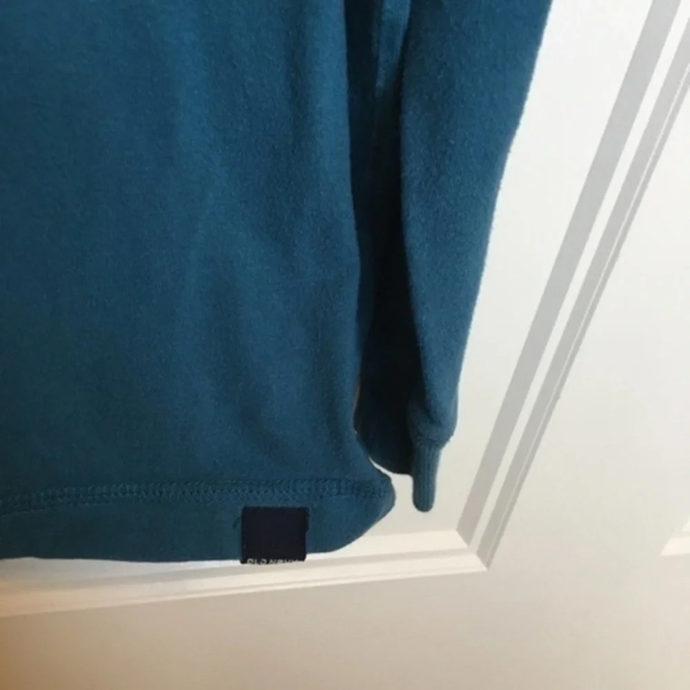 Boys size medium blueish green long sleeve shirt